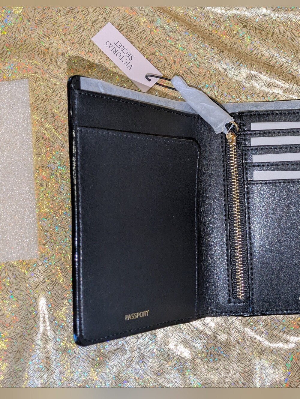 Victoria's Secret Black Cardholder Wallet  NWT - Picture 3 of 7